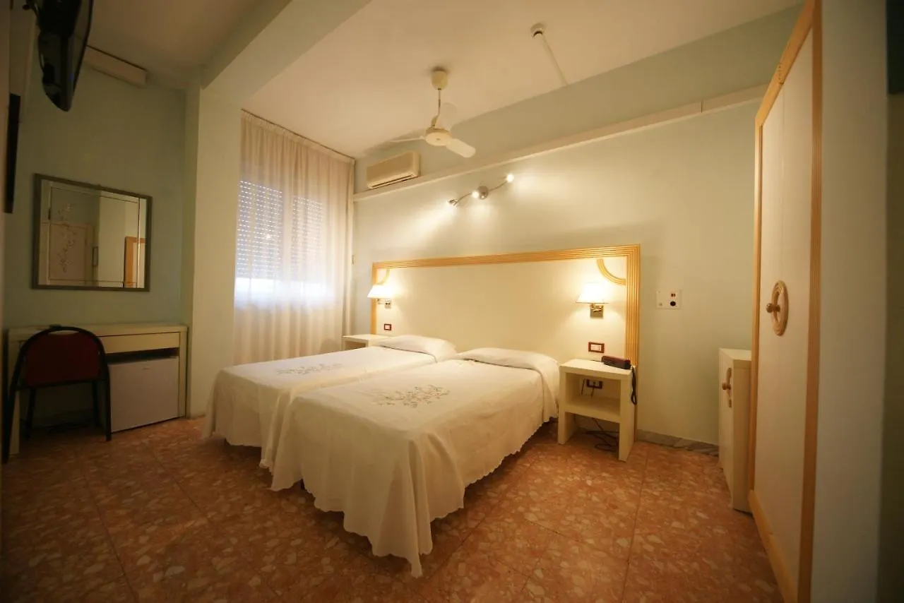 Hotel Liberty Viareggio 3*,