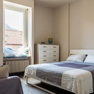 Apartment Numero Due Piazza Mazzini - Bymyhomeincomo 