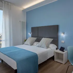 https://hotel-maria-serena.emilia-romagnahotels.net